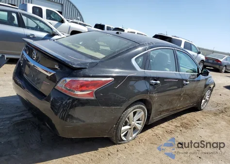 2015 Nissan Altima 2.5 из США, поврежденный, VIN 1N4AL3AP1FN872553